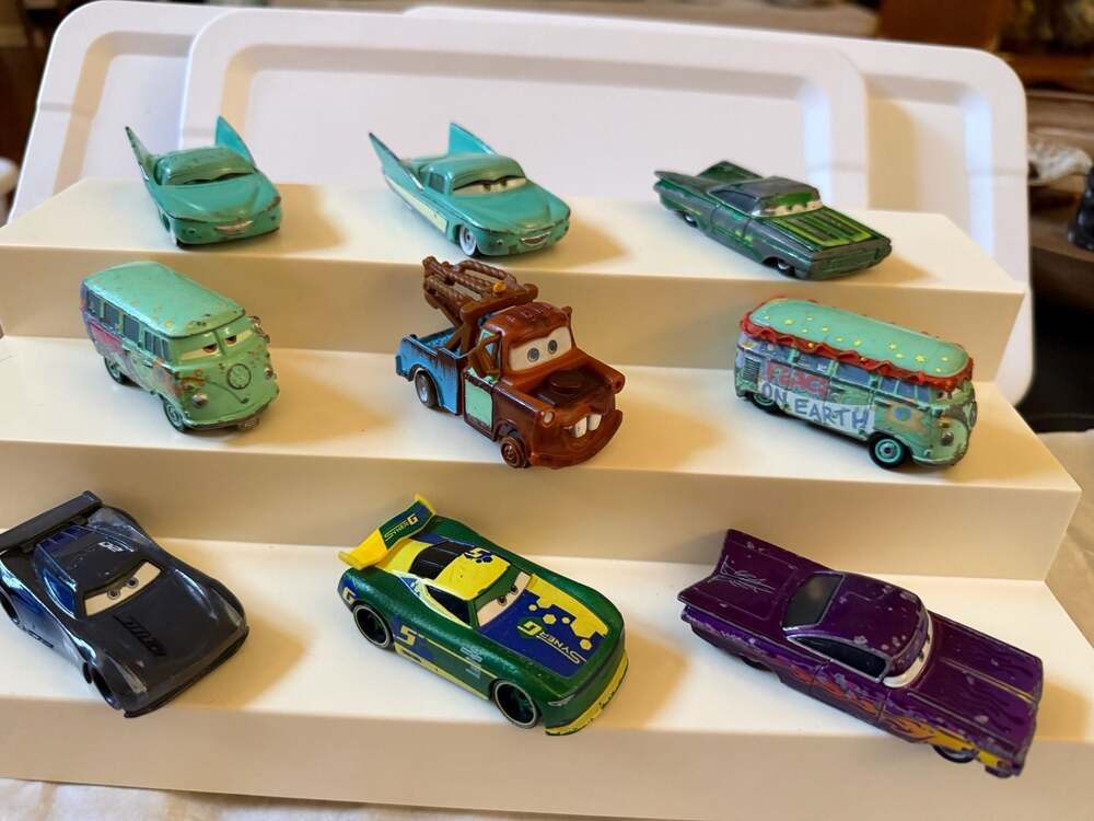 Disney Pixar Cars Assorted Diecast Character Vehicle Collection (Lot of 9)